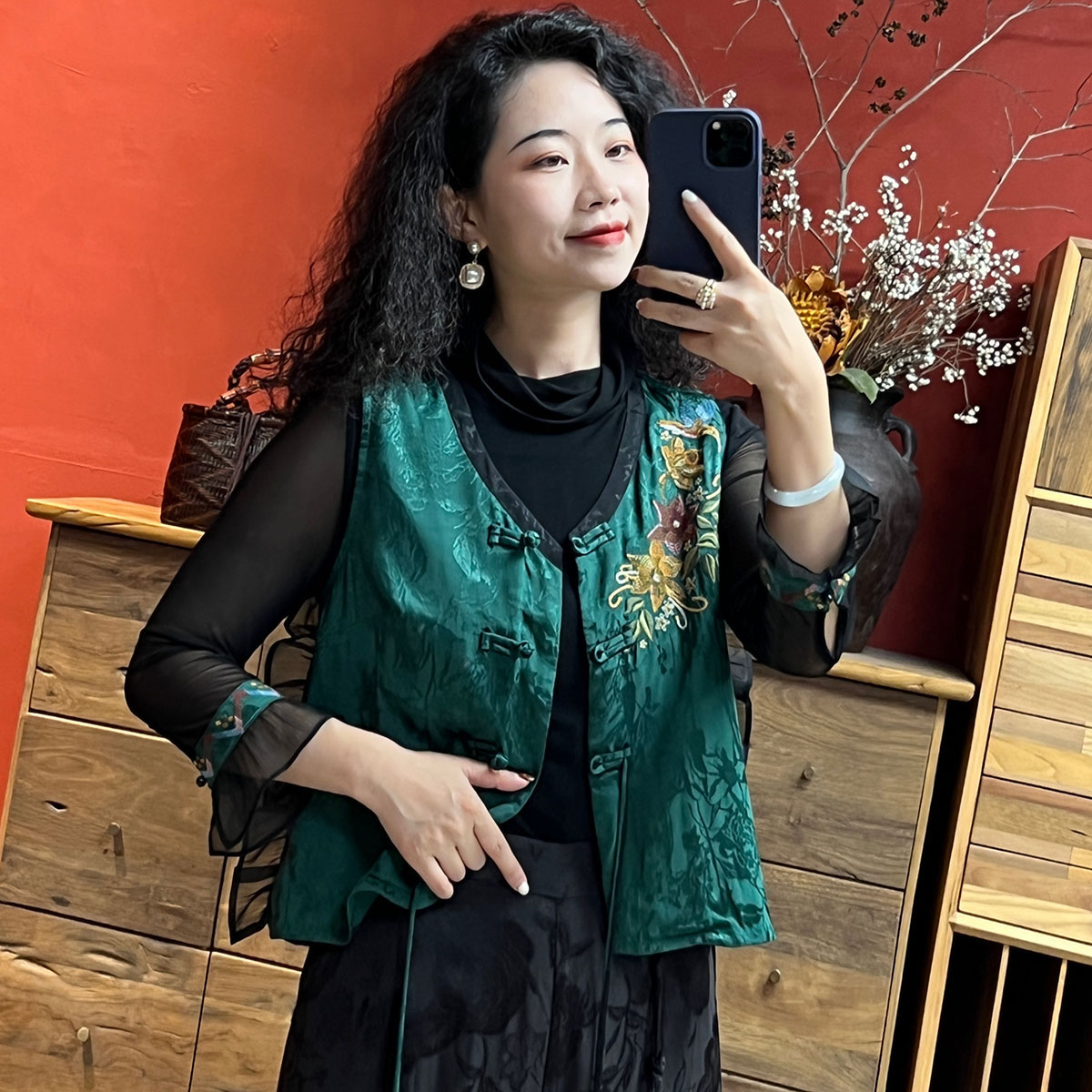 【羊在在】国风民族风重工刺绣修身显瘦新中式提花马甲上衣MJ005