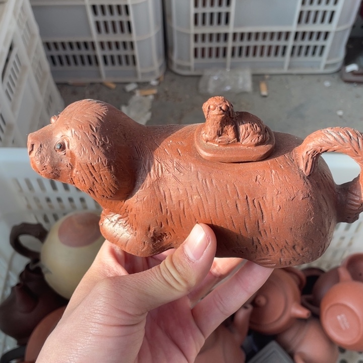 紫砂茶壶老厂紫砂壶一件。