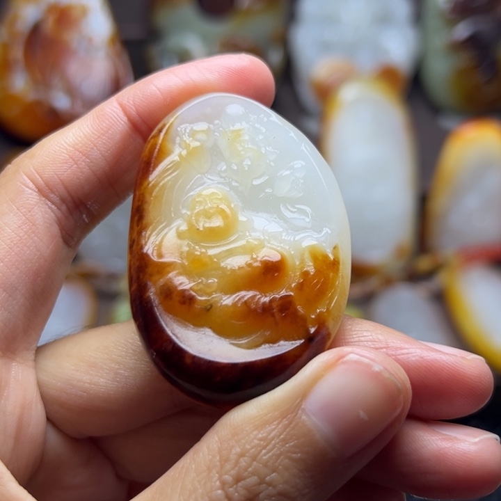 和田玉未镶嵌颈饰