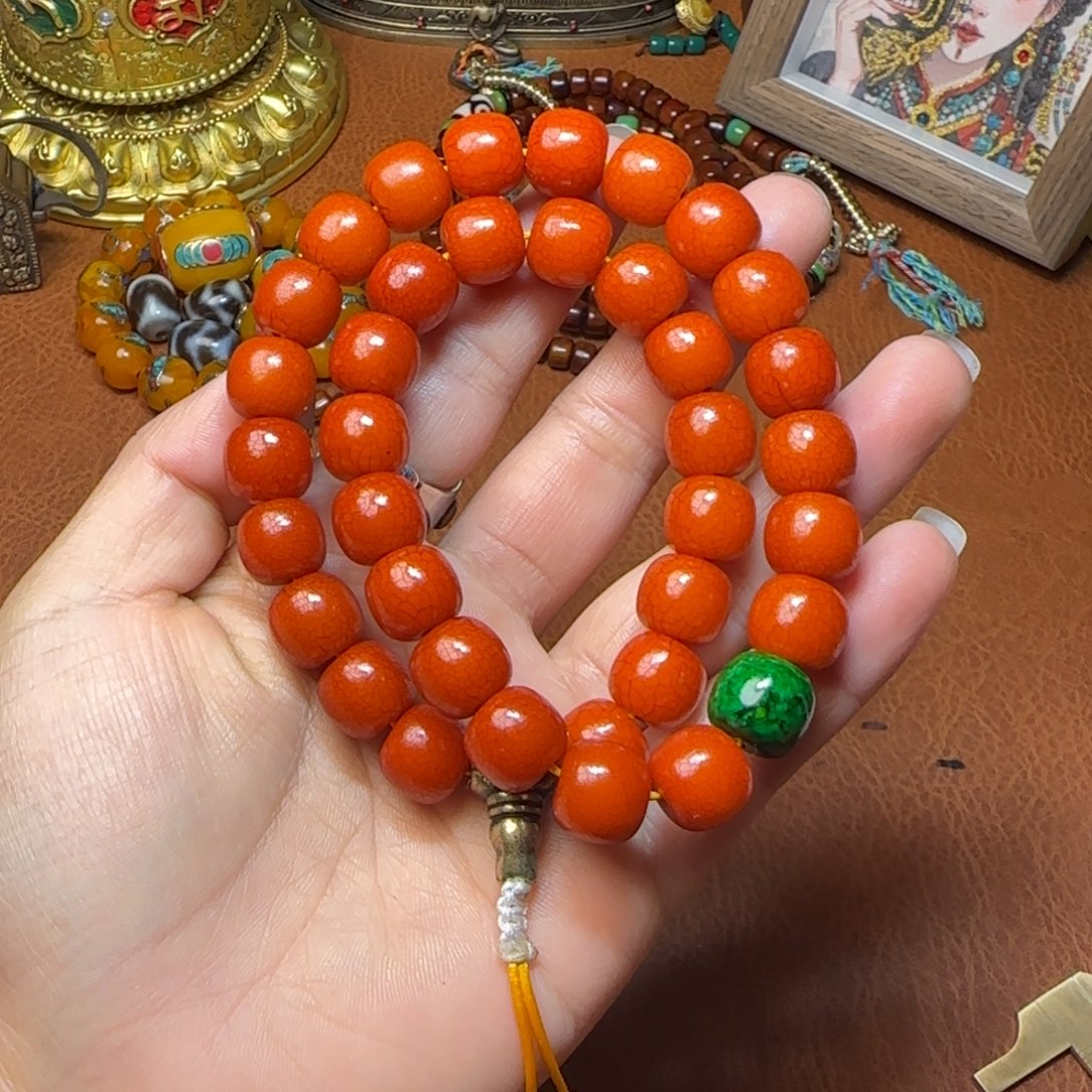 虞***翔玻璃颈饰手串手串手串