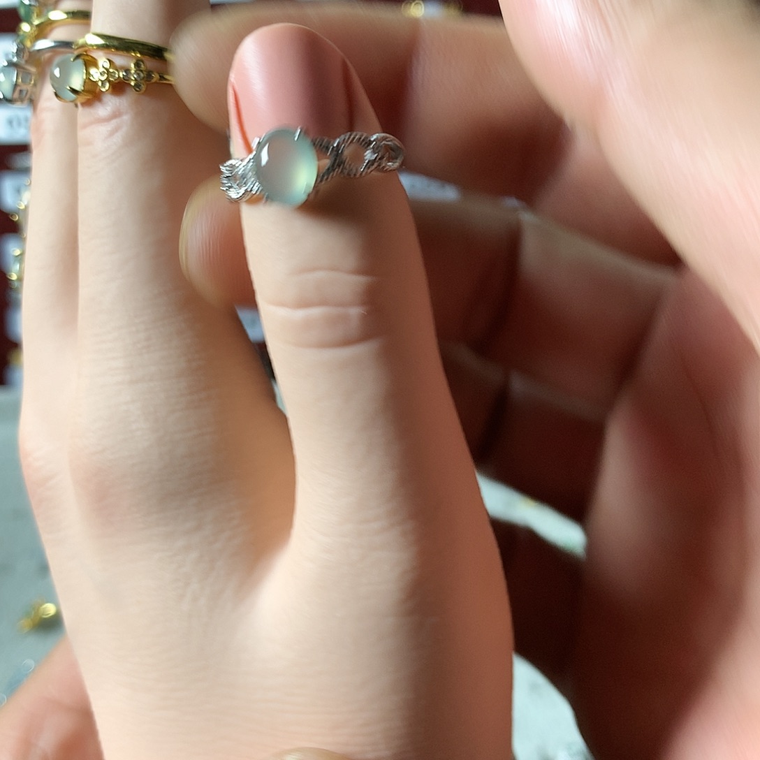 ****ﾞ翡翠未镶嵌戒指822