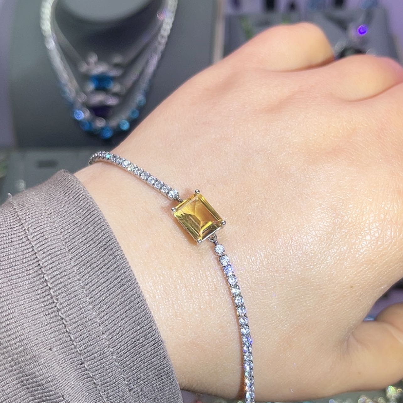 【闪购商品】黄晶手链银S925镶嵌手链