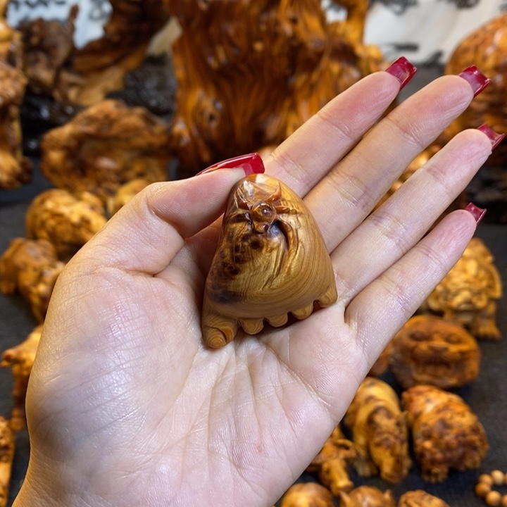 崖柏知足常乐，自得其乐