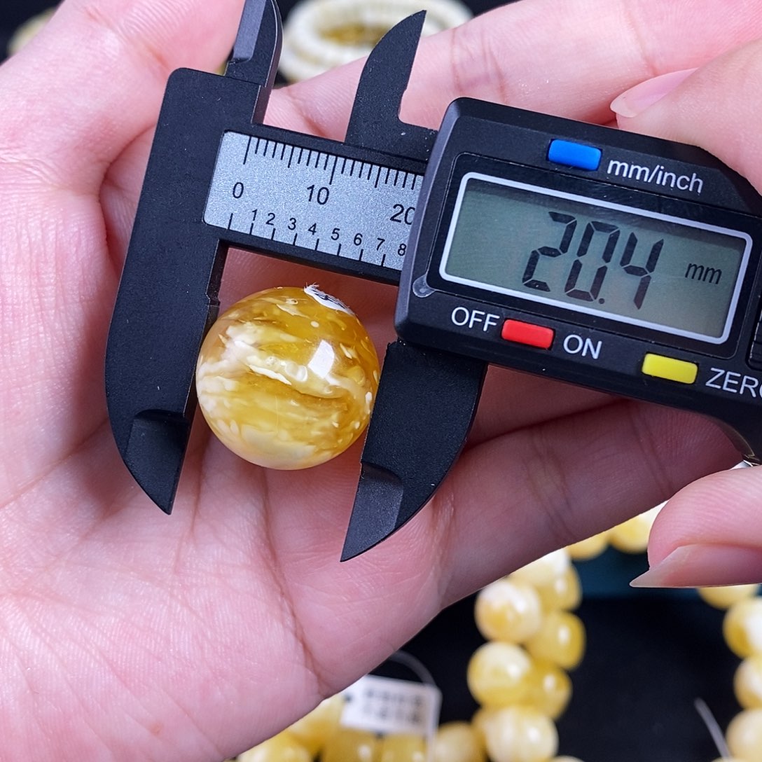 蜜蜡珠宝奇石未镶嵌