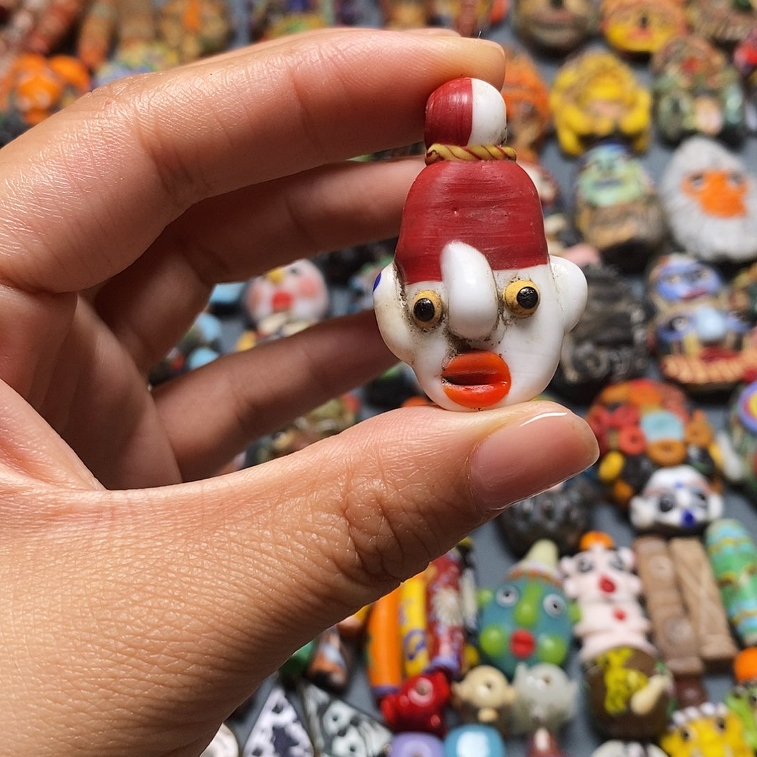 琉璃项链印度尼西亚红白小脸