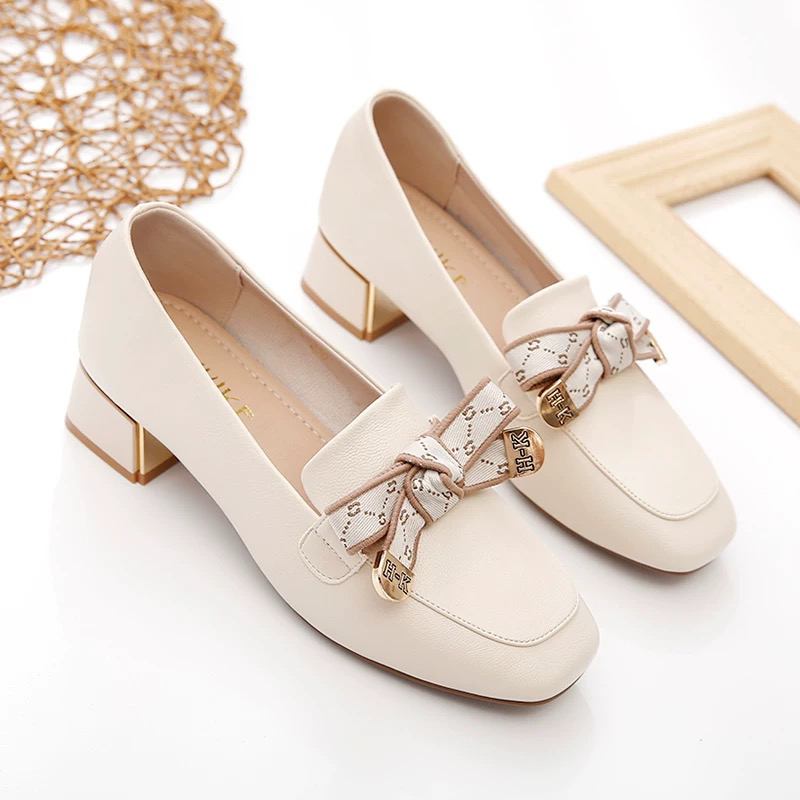 步富鞋服坊时尚休闲百搭春秋鞋平底