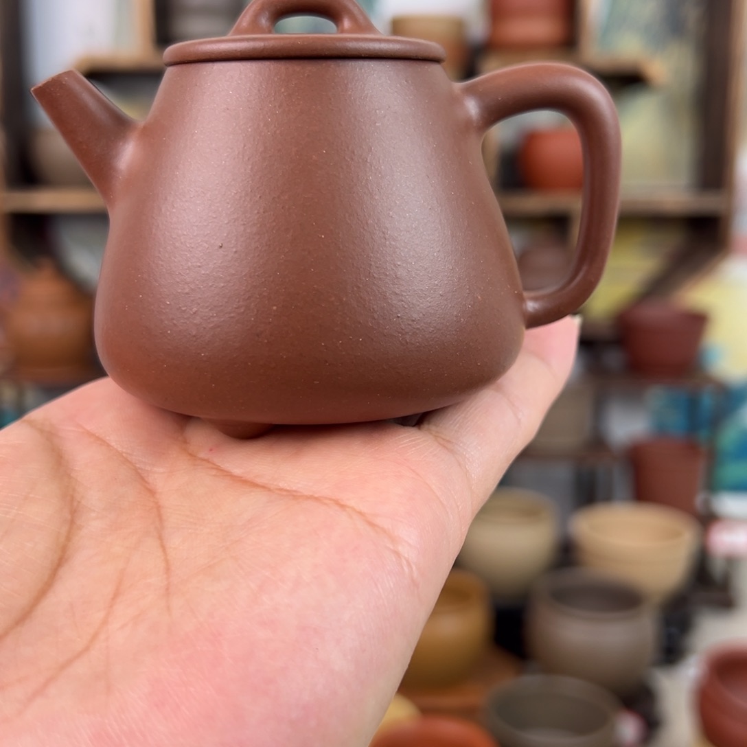 紫砂茶杯潮****人拙器甄选，纯原本矿。
