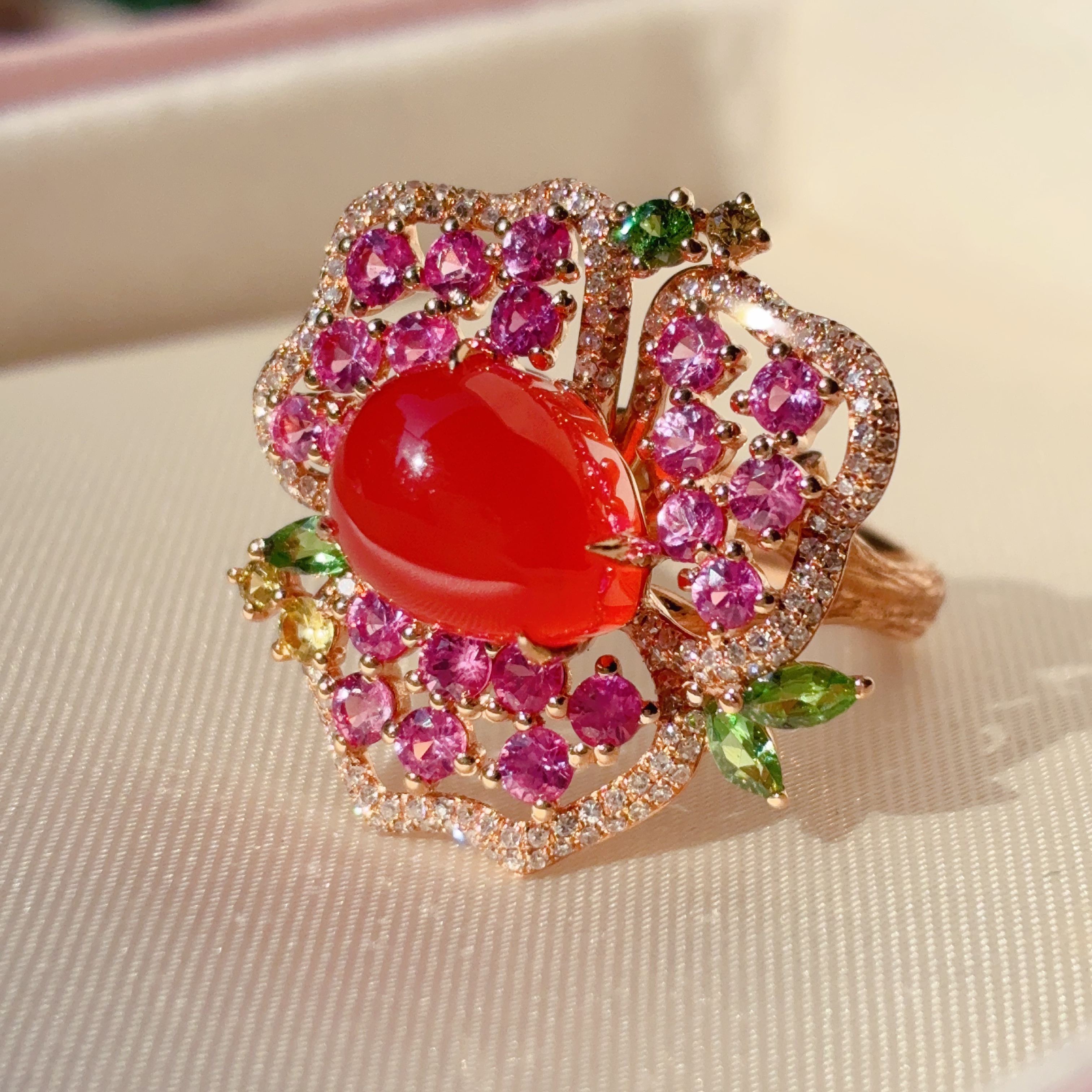 天然红纹石戒指设计款 冰种18k金镶嵌 老矿繁花似锦