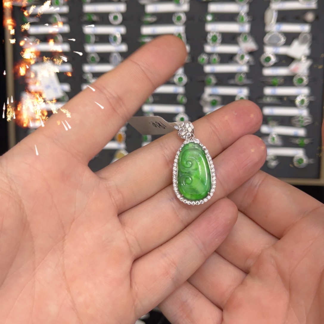 翡翠戒指银S925镶嵌翡翠如意