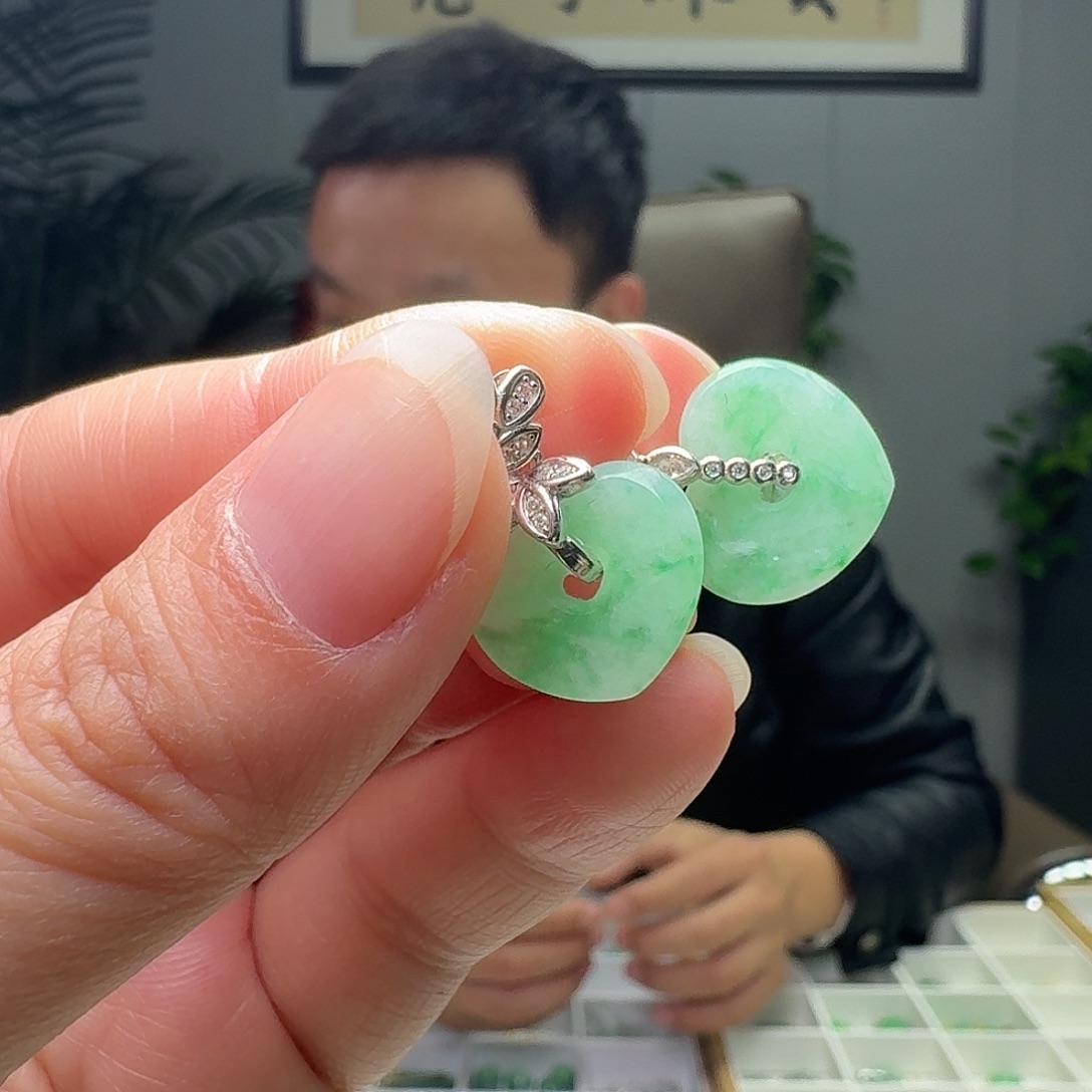 翡翠银S925镶嵌吊坠(不含链)多样性发货其一