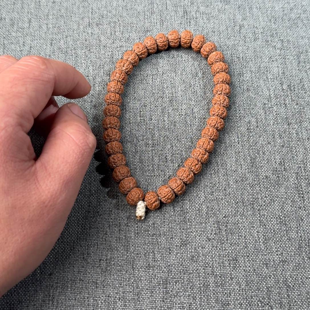 多***扬吊坠金刚菩提老树王手持