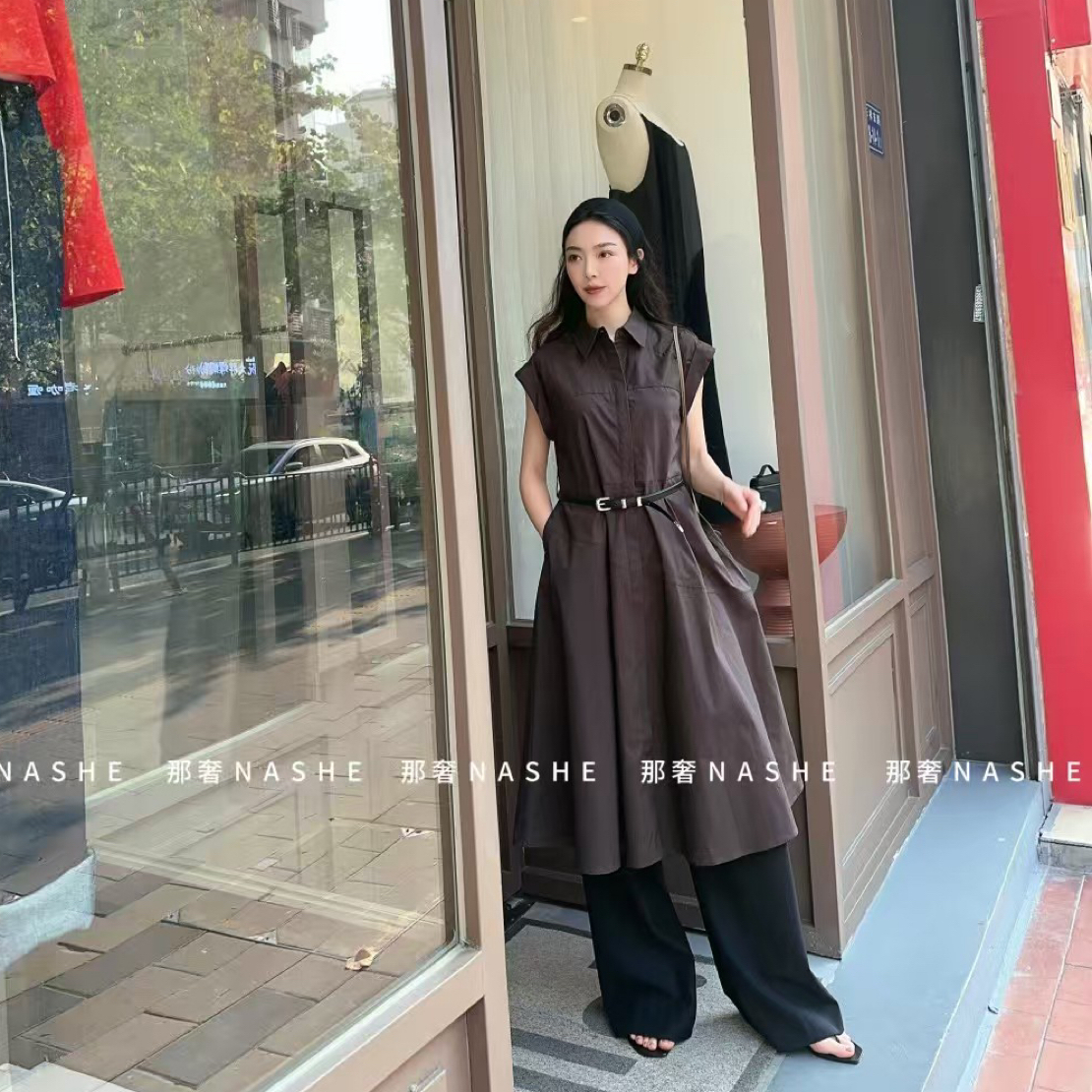 那奢新款收腰显瘦休闲纯色赫本风优雅连衣裙