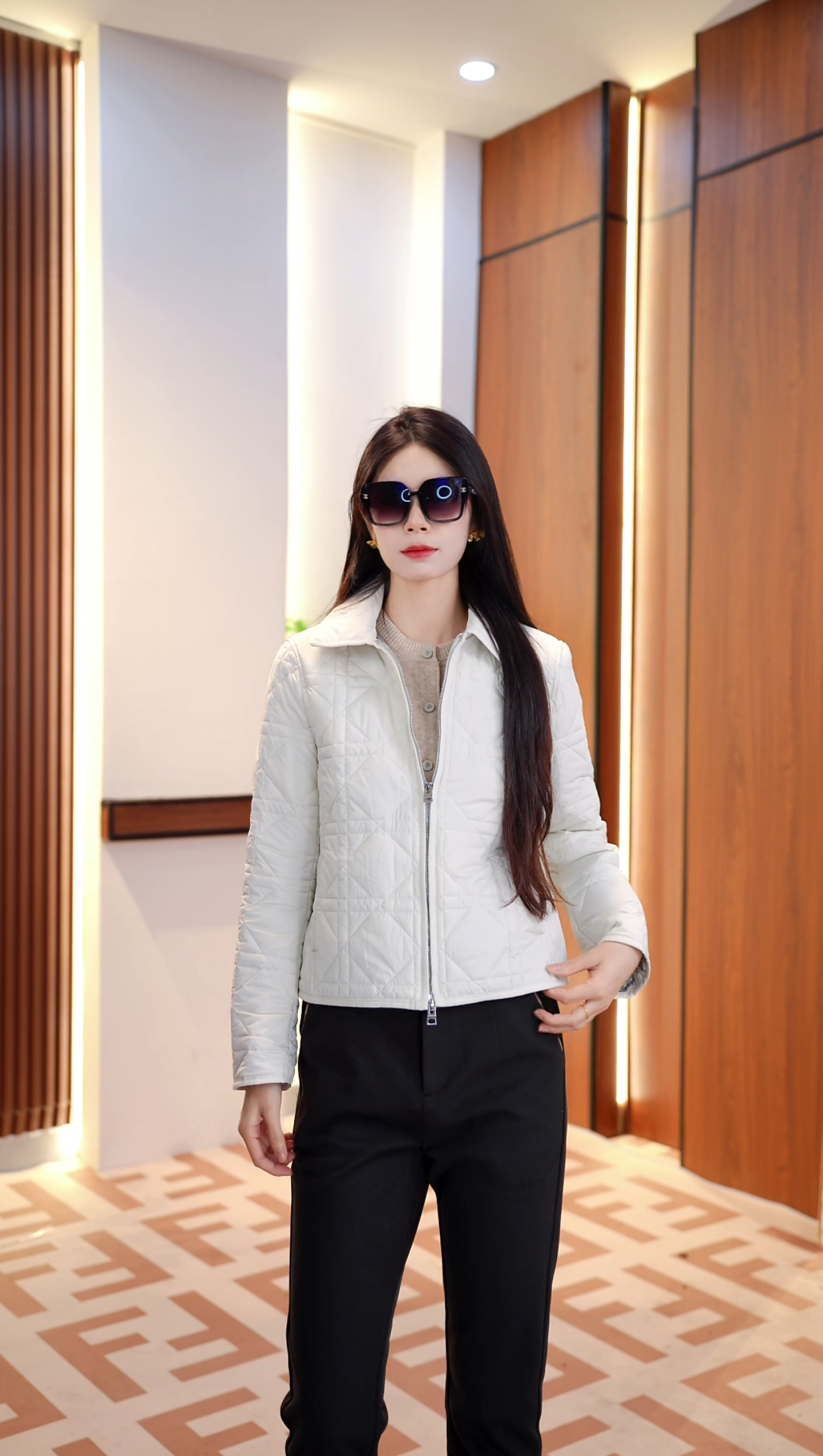 【米娅】2025新款羽绒棉服25818