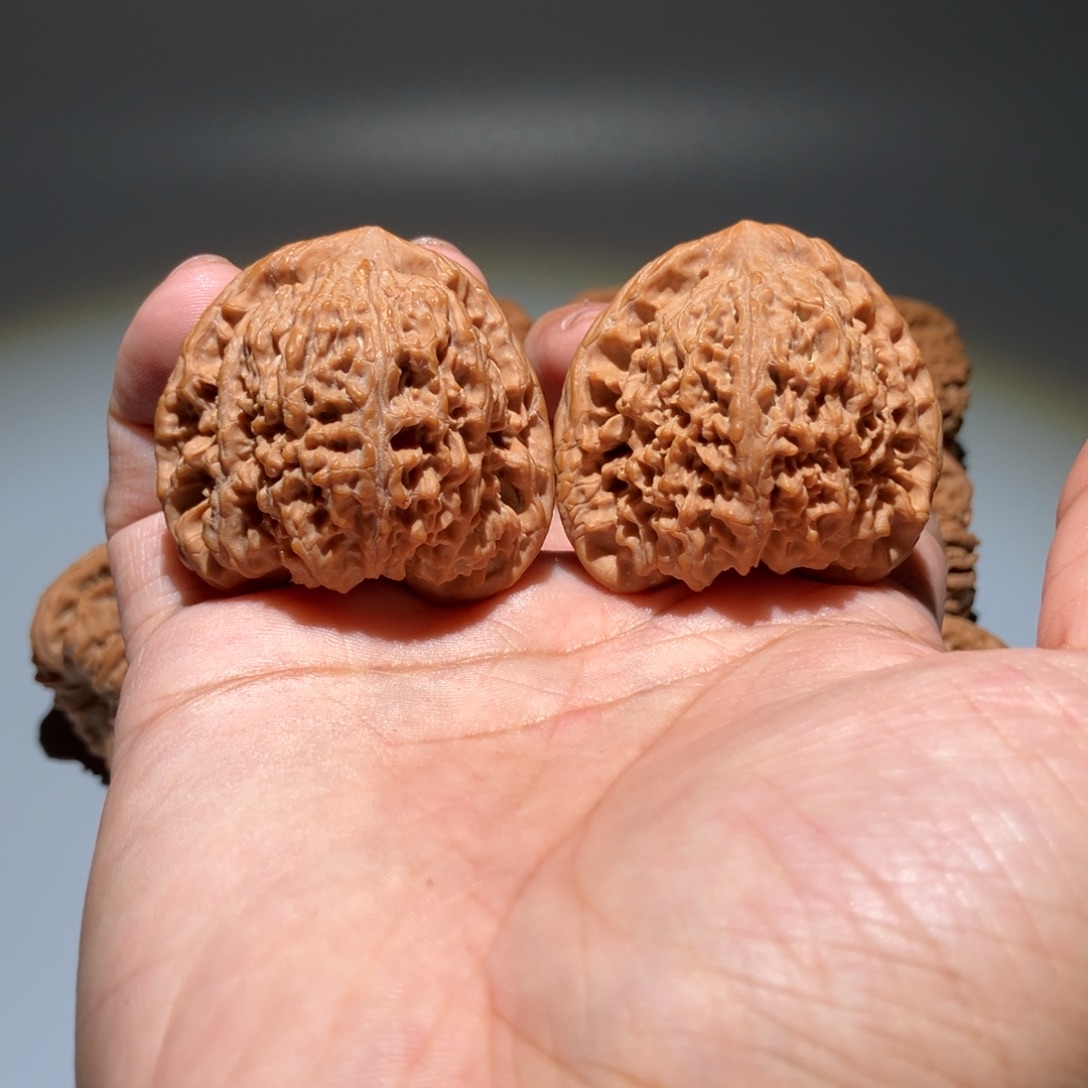 把件文玩核桃43尺全品漏风底三角疆涿鹿南疆石