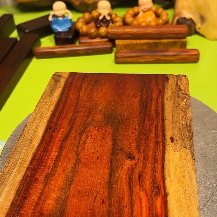 顿***龙紫檀木类端景台檀香