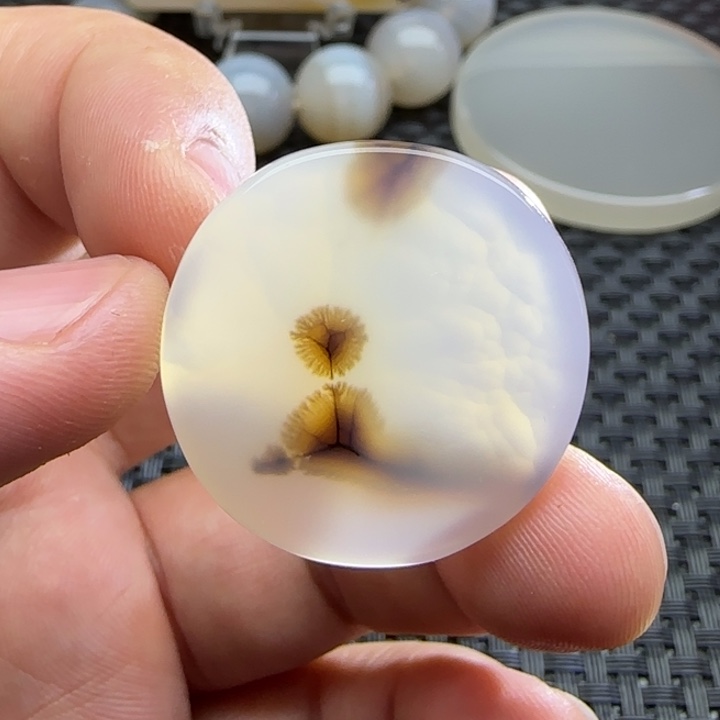 知***乐玛瑙/玉髓未镶嵌颈饰