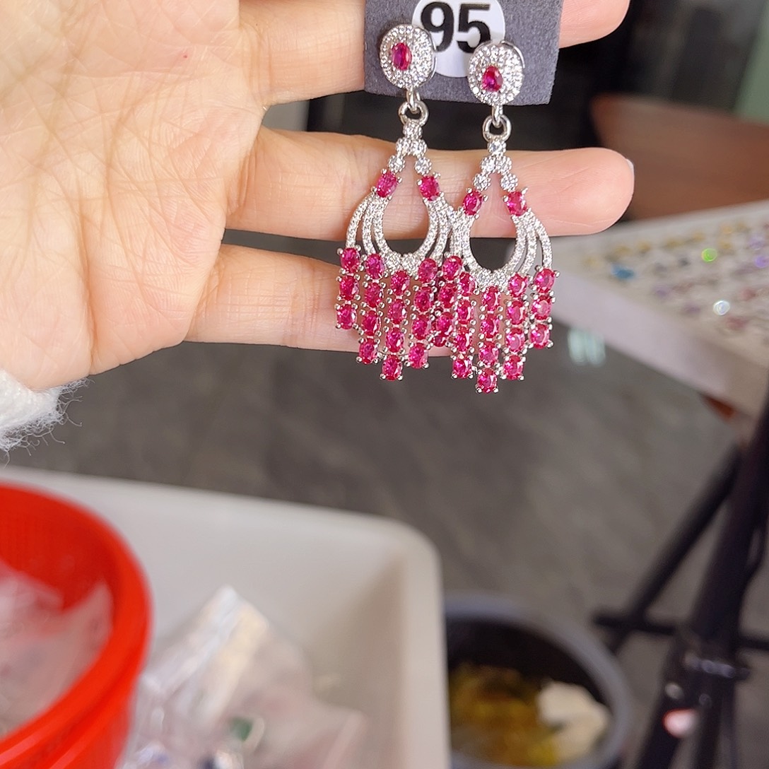 银S925镶嵌耳饰红宝石