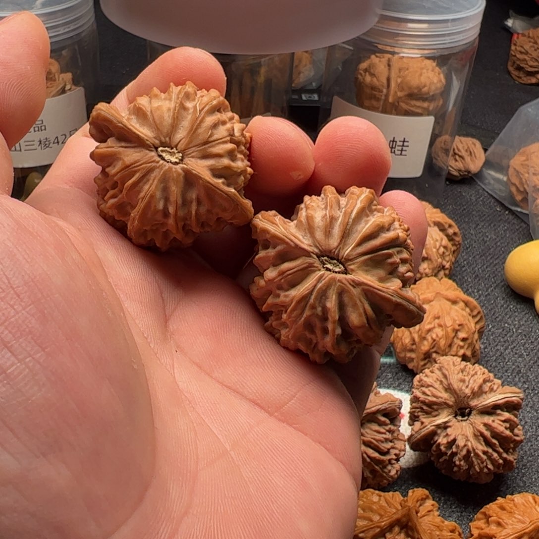 层***林吊坠文玩核桃42全品