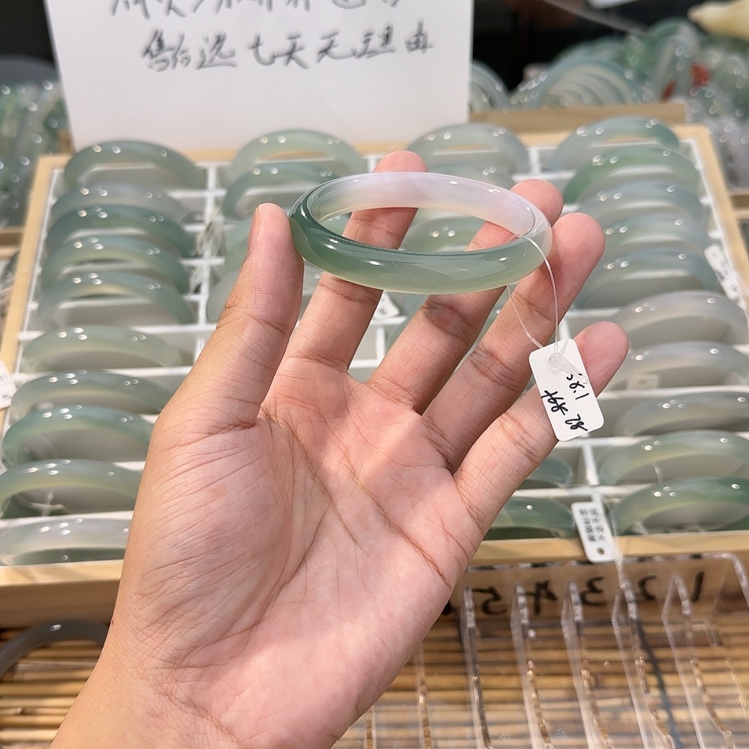 手镯玛瑙/玉髓未镶嵌圈口58.1