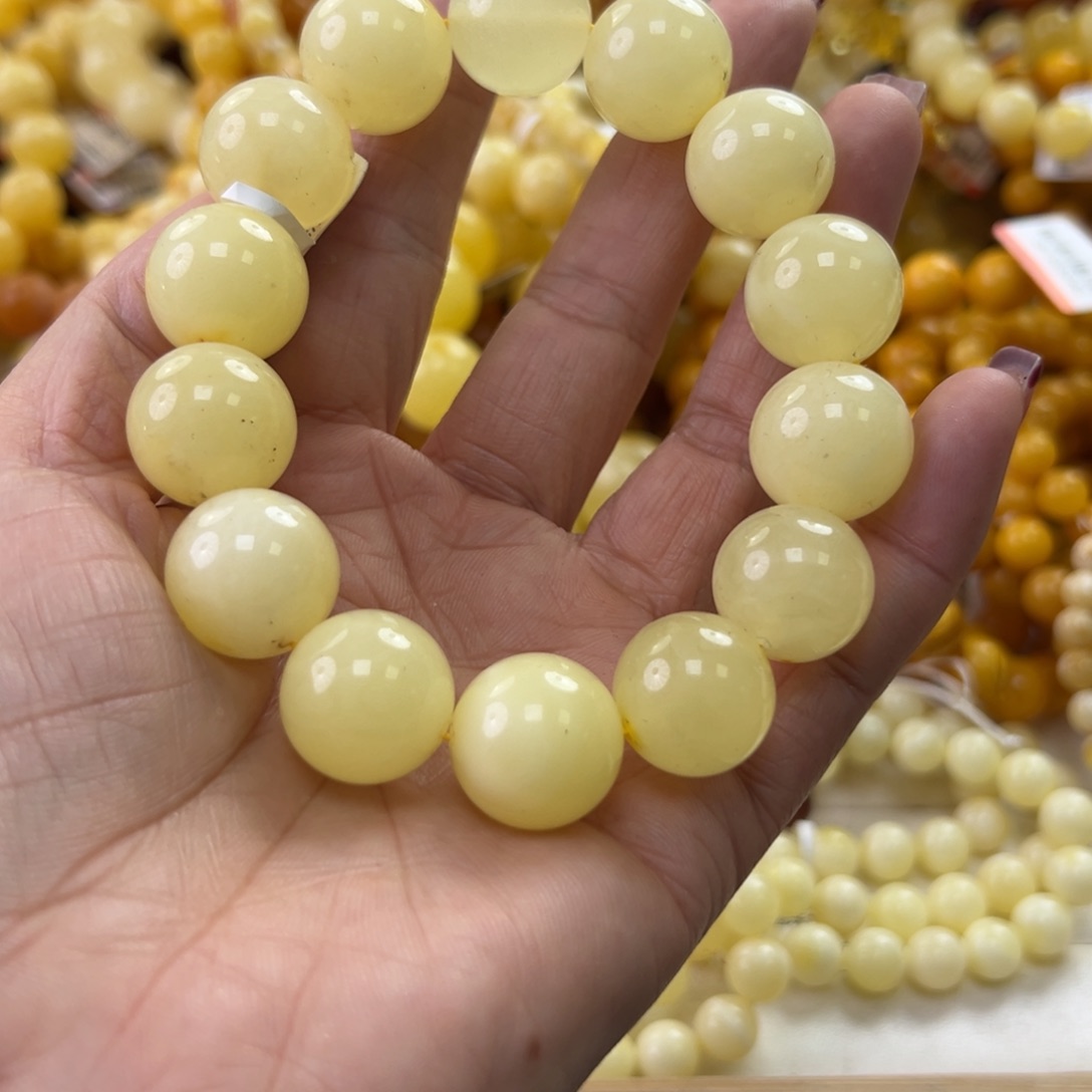 琥珀珠宝奇石未镶嵌