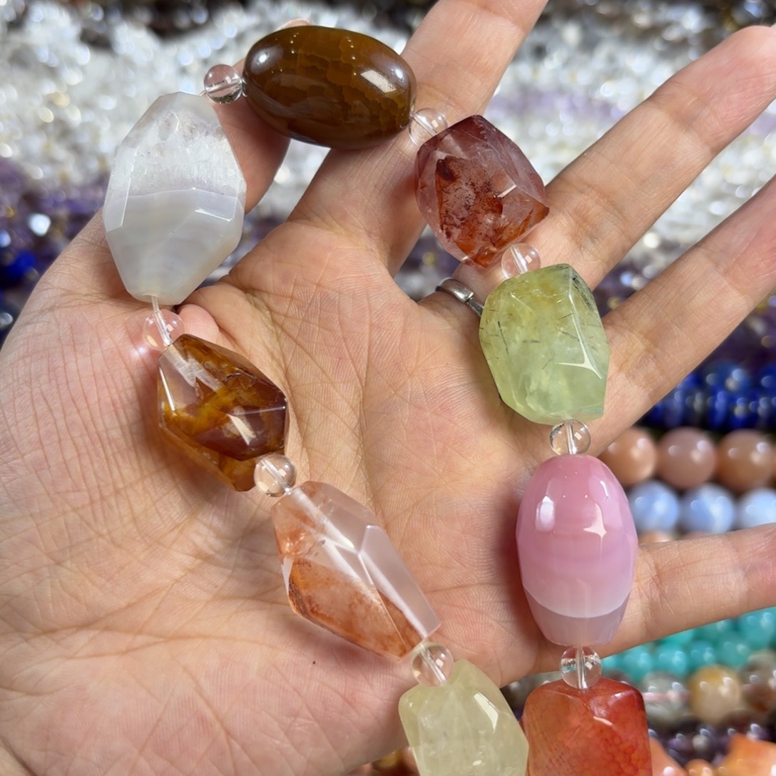 瑛***玛瑙/玉髓未镶嵌珠宝半成品