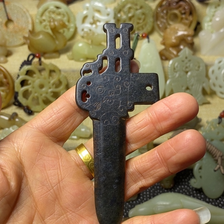 和田玉挂件未镶嵌