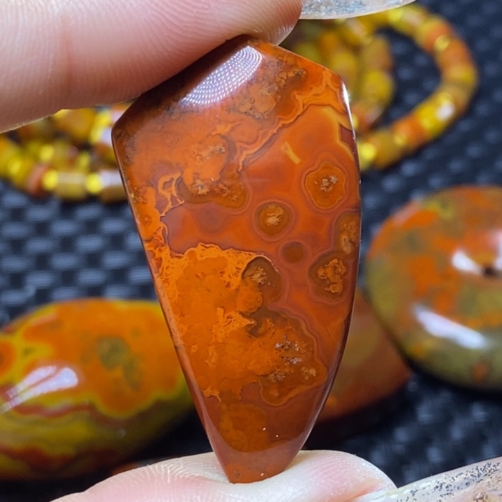 玛瑙/玉髓颈饰未镶嵌