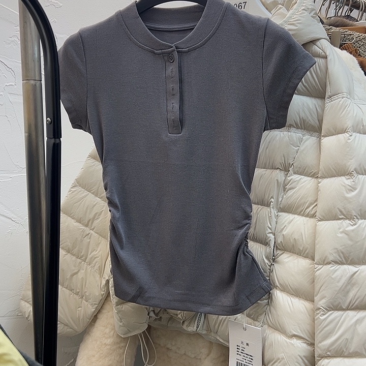今天新款 深灰色T恤