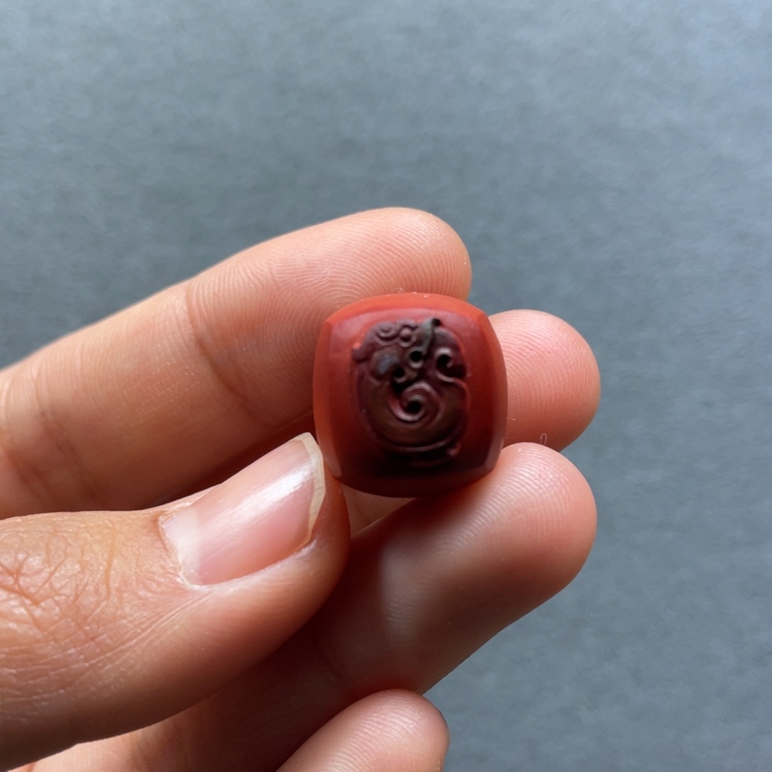 南红玛瑙配饰未镶嵌龙