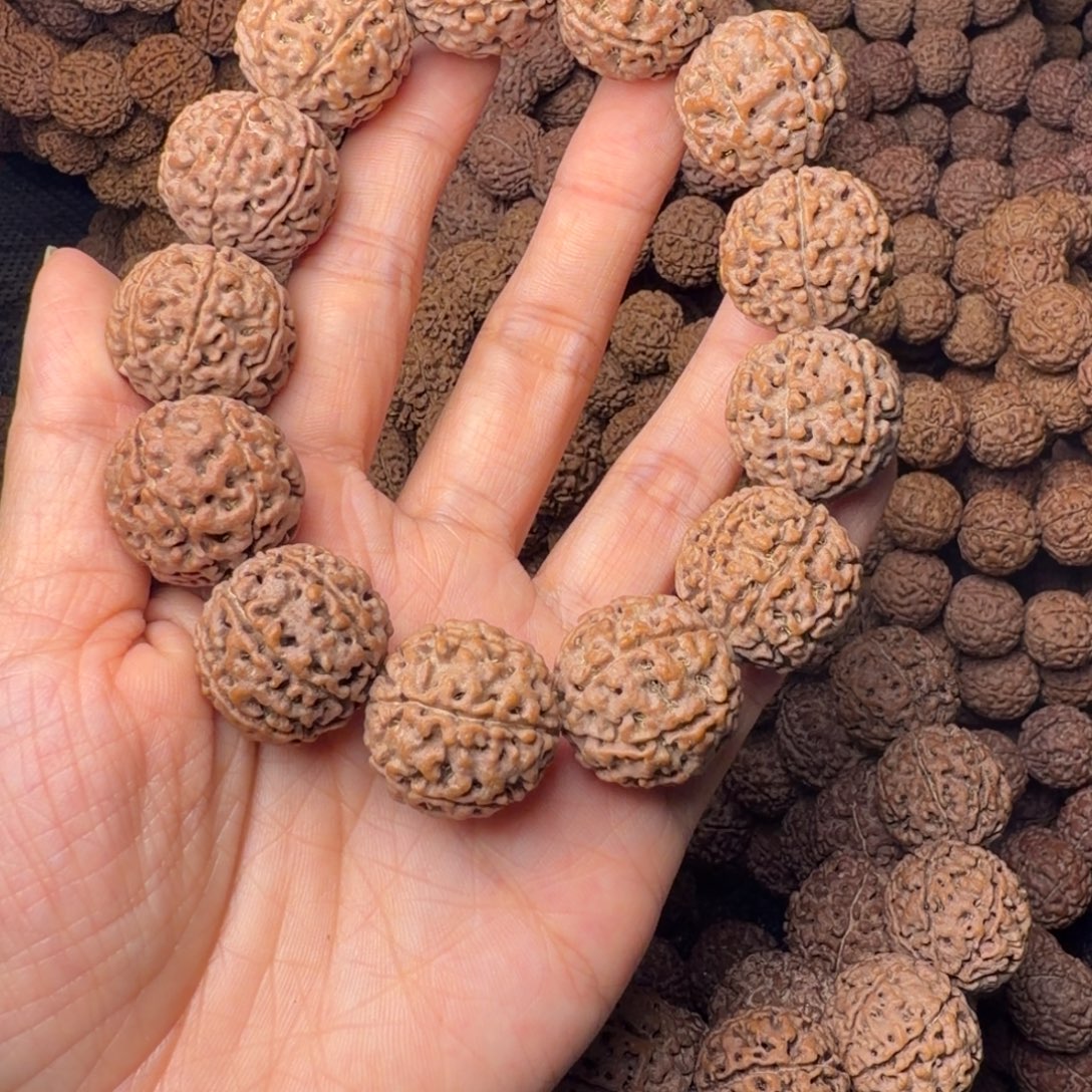 金刚菩提手串7瓣卡22尺，28号