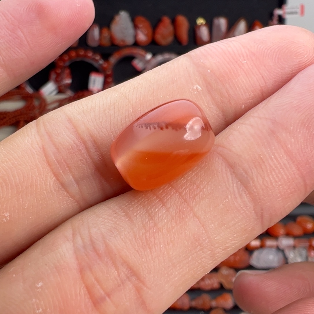 南红玛瑙未镶嵌颈饰枣珠