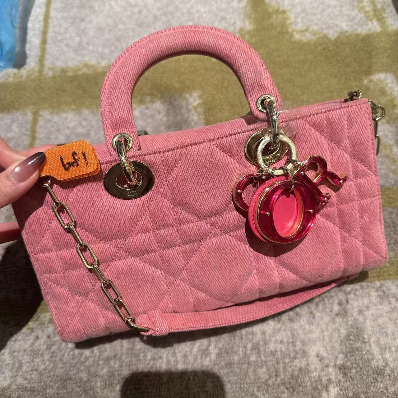 95新 DIOR/迪奥 681  nlbw  /二奢包包