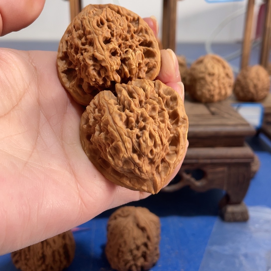 @****文玩核桃吊坠文玩核桃南疆石