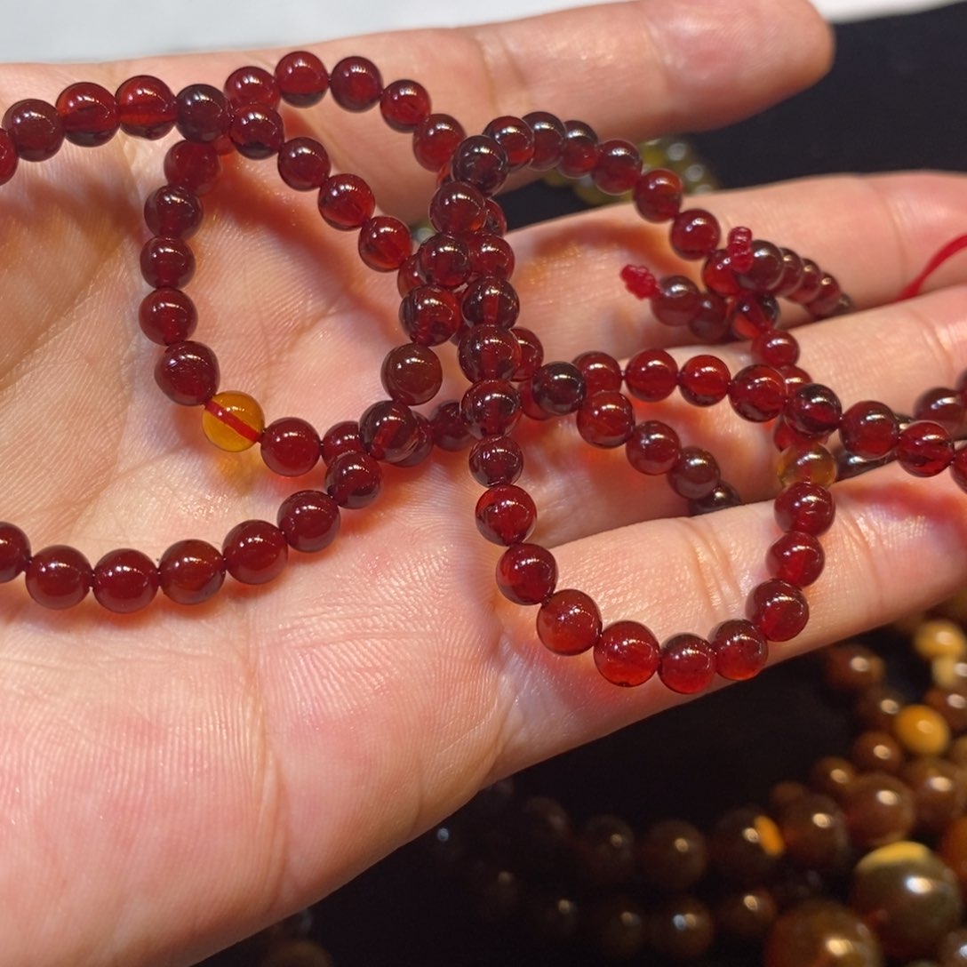 琥珀裸石未镶嵌莲**锤不支持退换