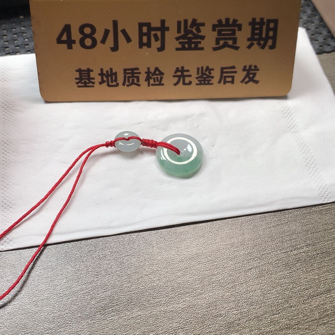 颈饰未镶嵌翡翠扣