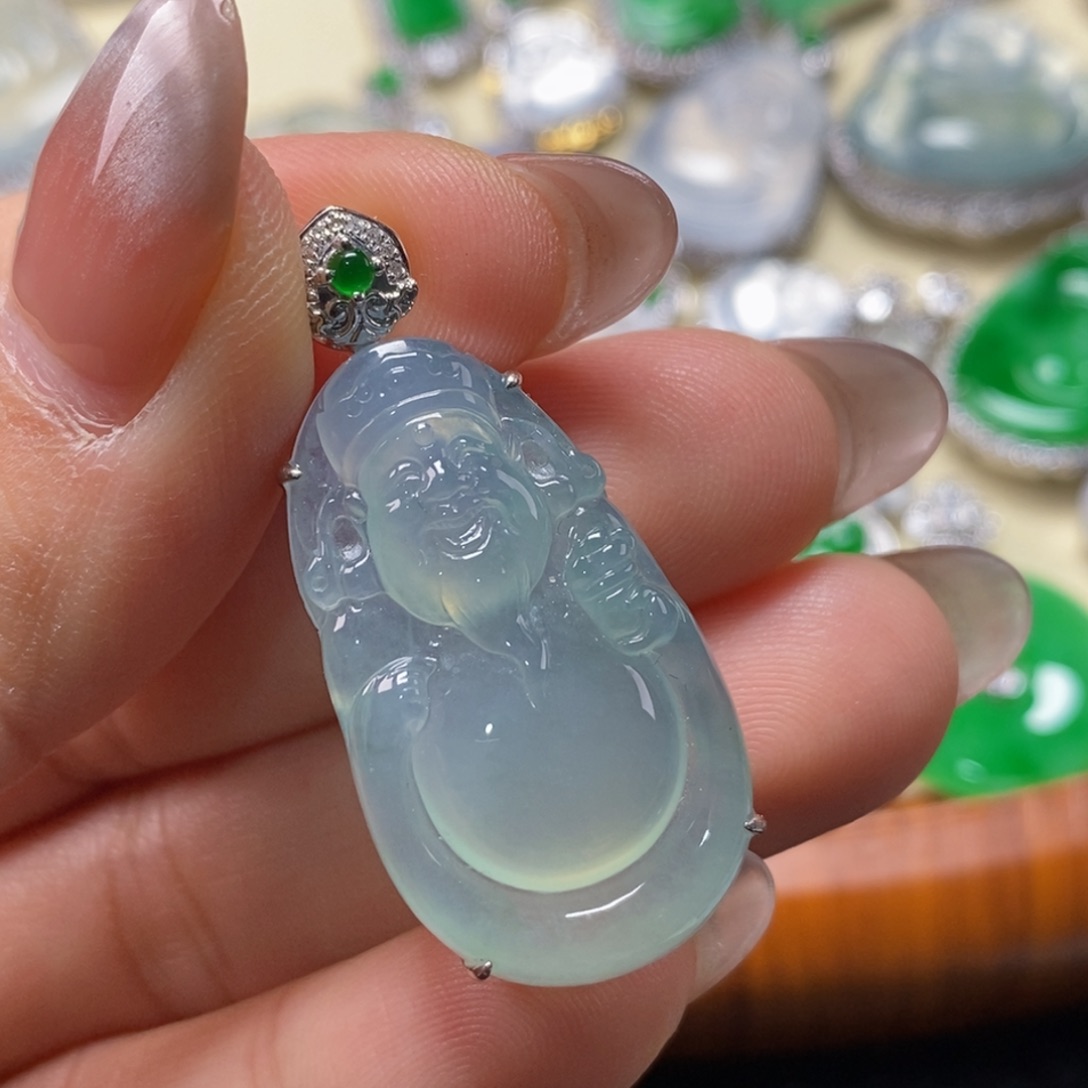 翡翠吊坠(赠链)18K金镶嵌