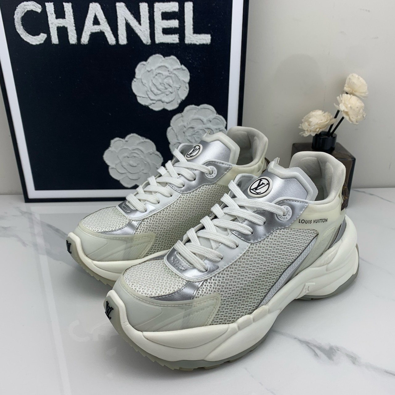 95新 LouisVuitton/路易威登 lv run55灰白老花 36.5码/jm00732