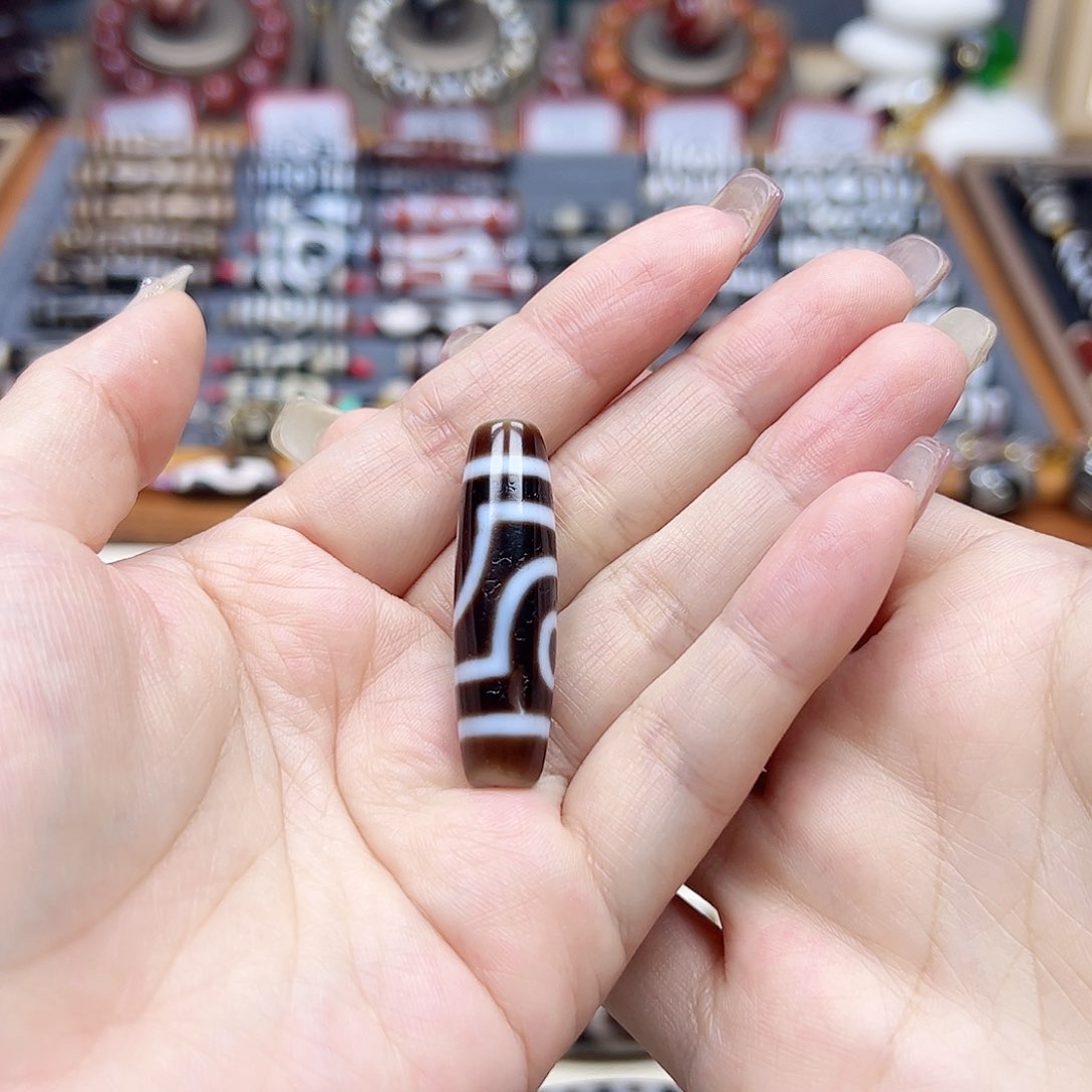 玛瑙/玉髓颈饰未镶嵌墨***干