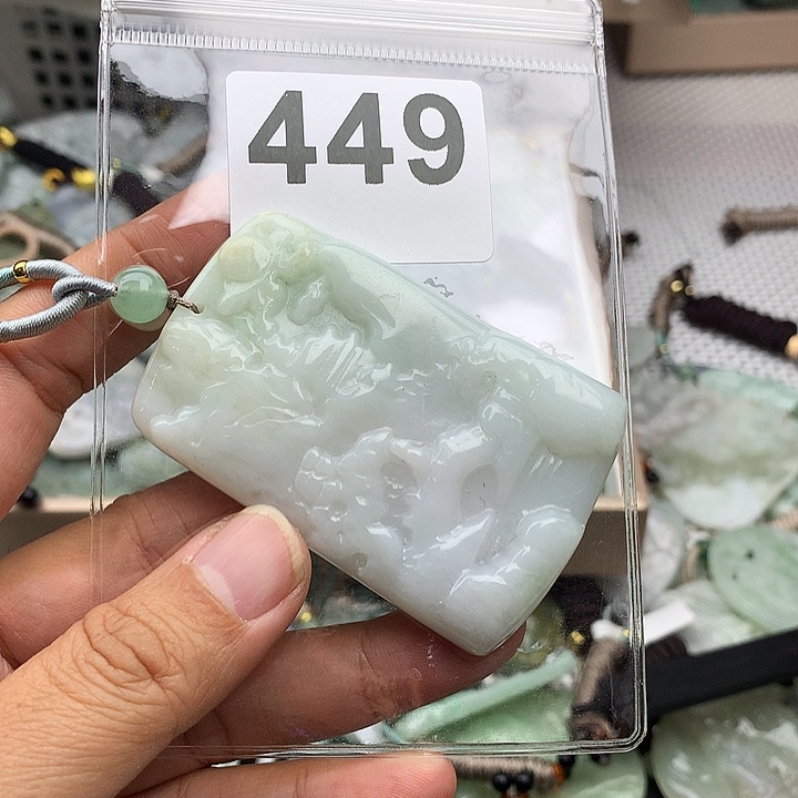 翡翠颈饰未镶嵌农***程翡翠