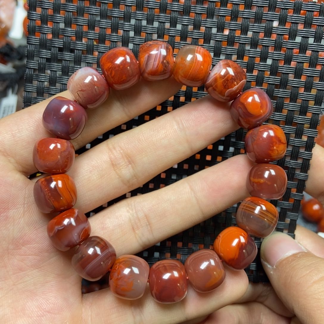 南红玛瑙手串未镶嵌用****412+’mm