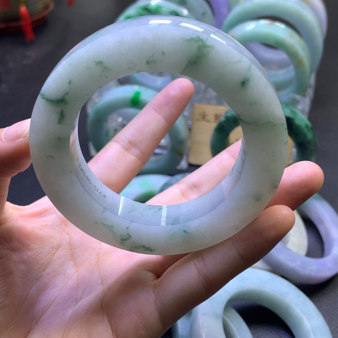 未镶嵌翡翠定制翡翠b**～