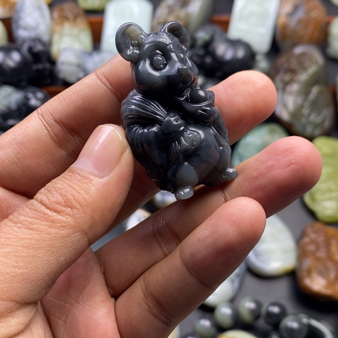 和田玉未镶嵌挂件