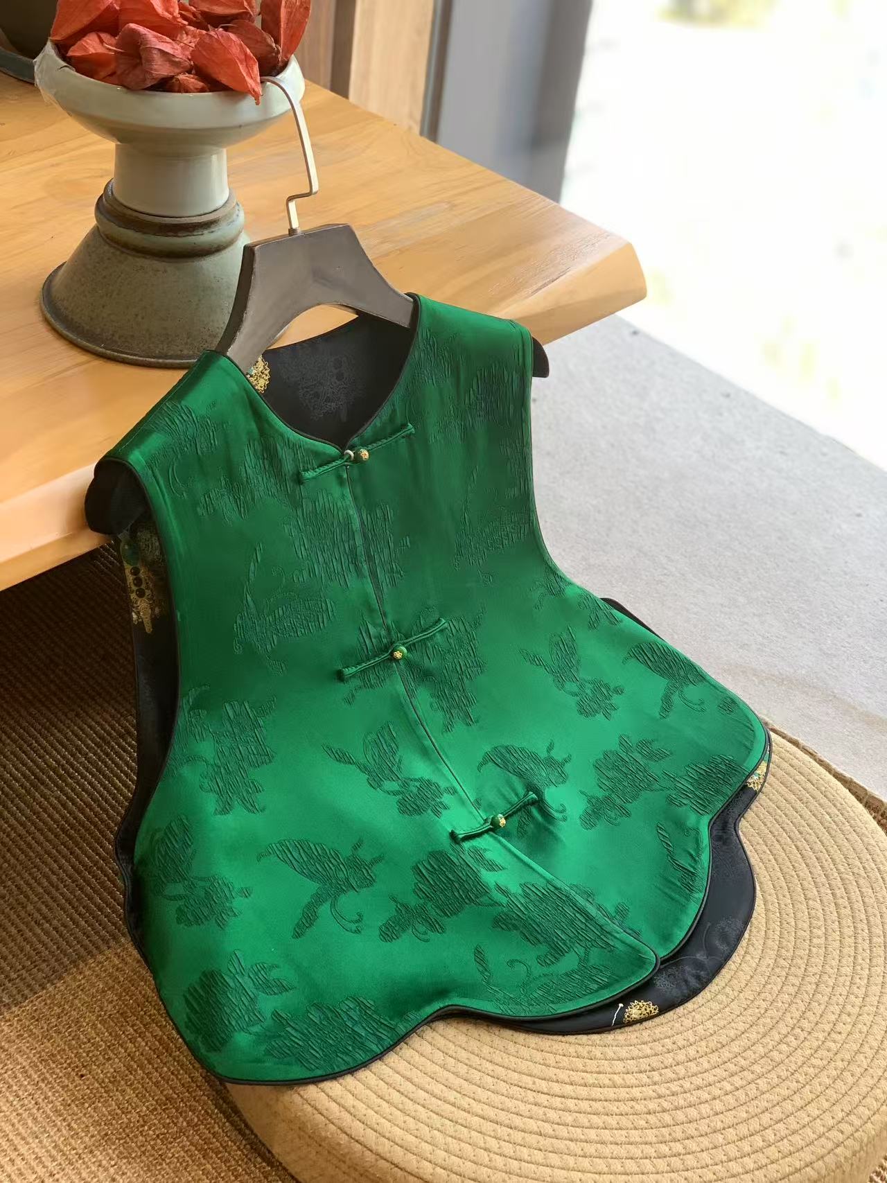 听涛【蝶影青林】百搭贵气轻奢中国风新中式提花圆领无袖女装马甲