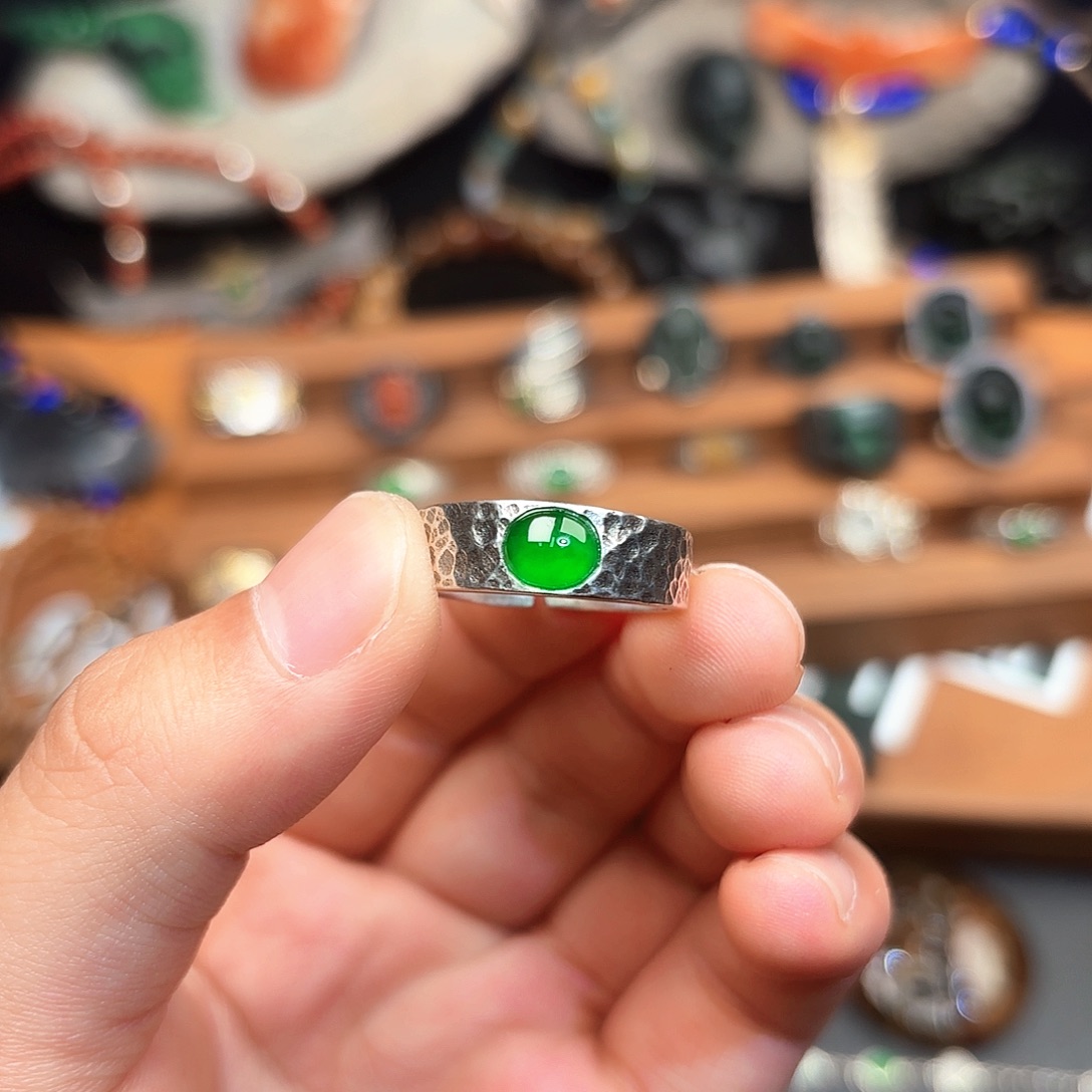 是***错翡翠银S925镶嵌戒指