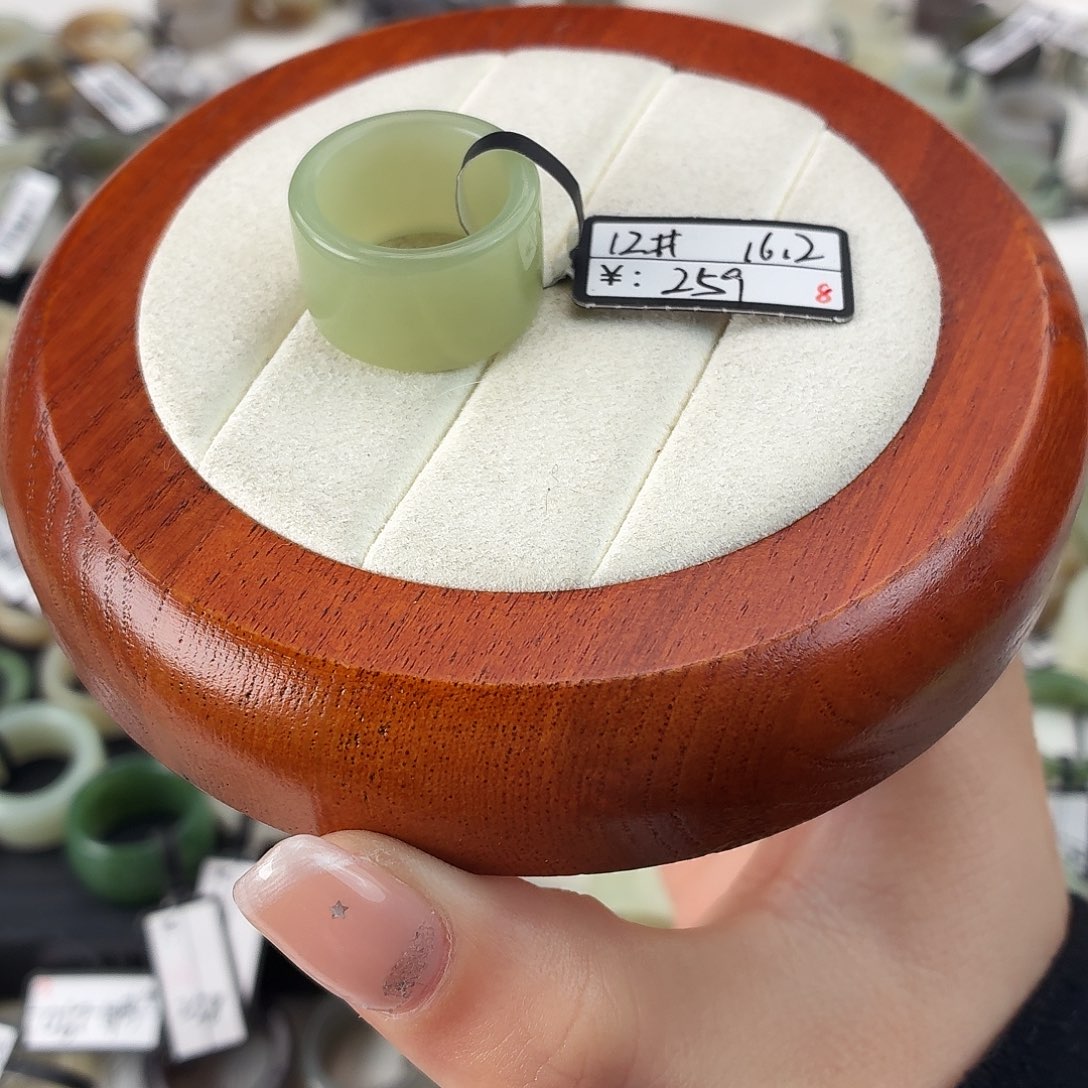 和田玉未镶嵌戒指Q88湖水绿圆切内径16.2