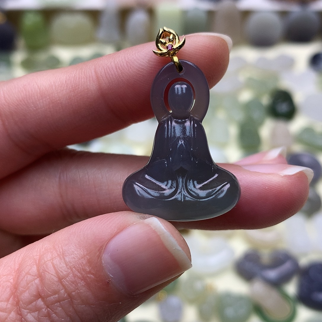 和田玉颈饰18K金镶嵌