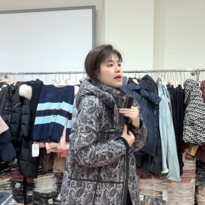 吉***祥芮娜依莲芮娜依莲