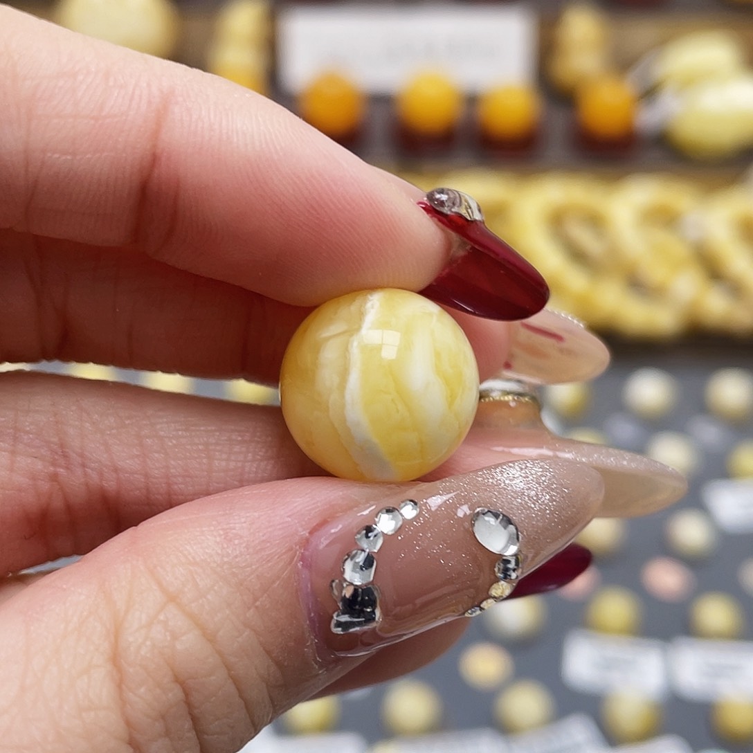 琥珀裸石未镶嵌蜜蜡圆珠15mm瑕疵