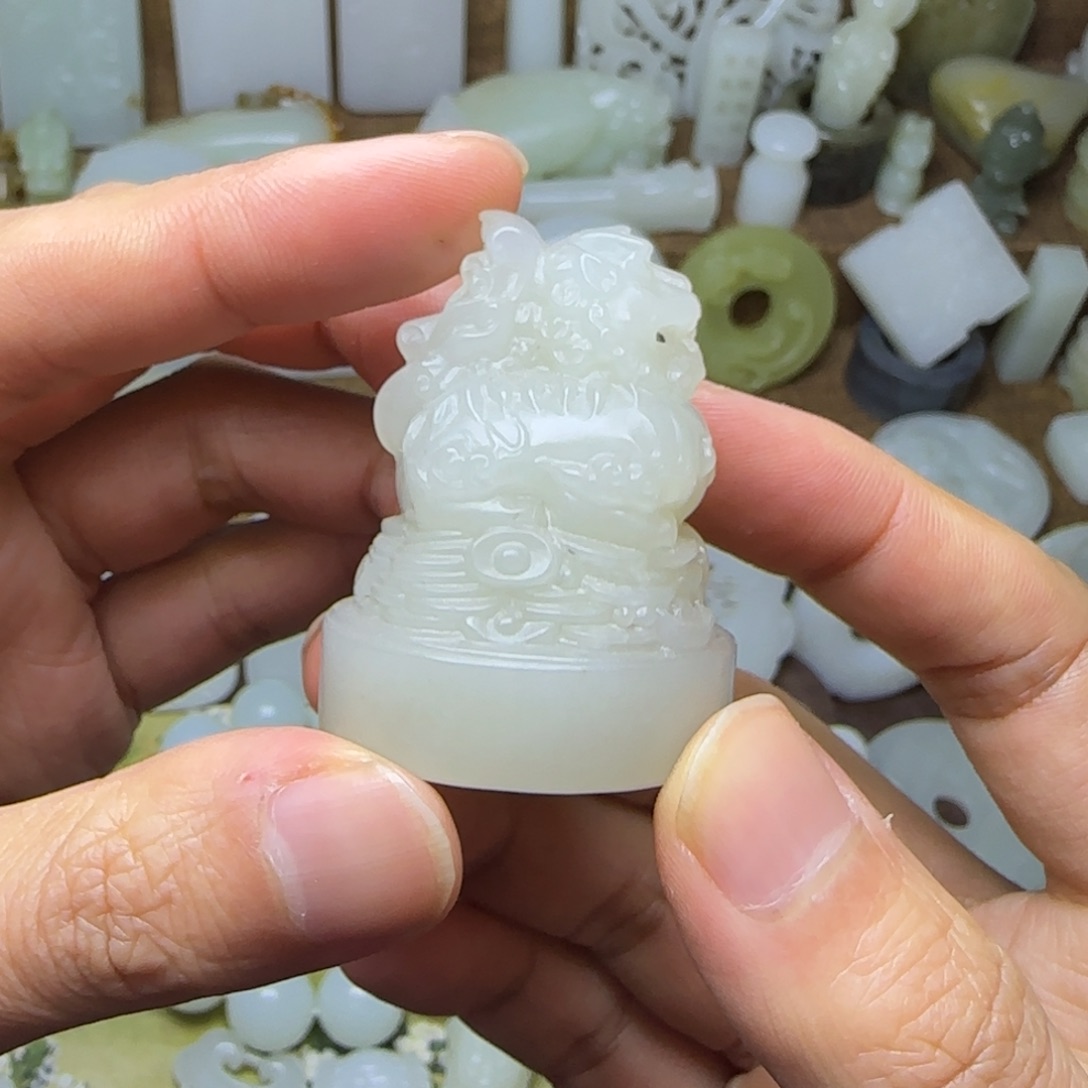 和田玉未镶嵌挂件