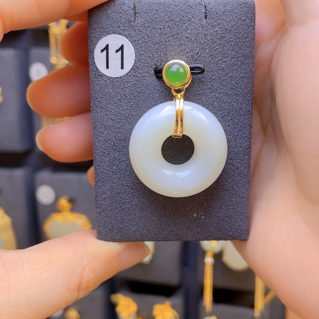 和田玉颈饰银S925镀金镶嵌